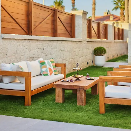 Meruno Alacati Otel
